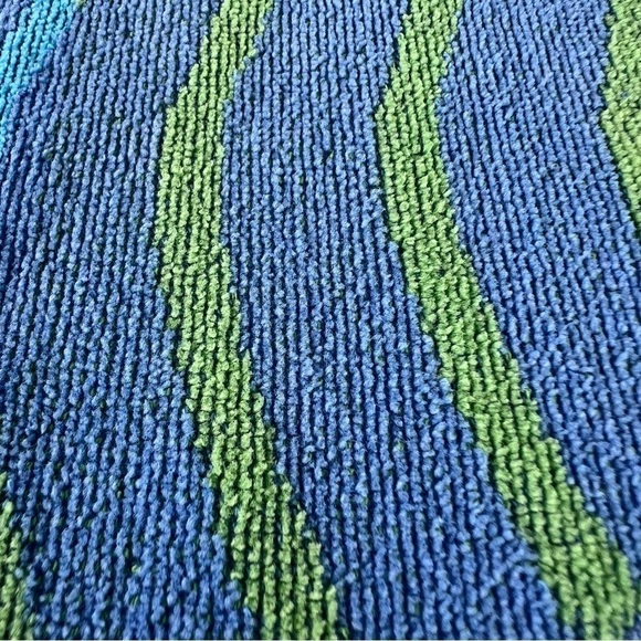 Vintage Mervyn’s Dancing Dolphin Waves Cotton Beach Towel Blue Green 36x64 FLAWS - Picture 6 of 16